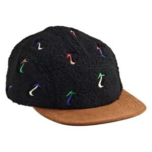 PARKS PROJECT DANCING SHROOMS MUSHROOMS 5-PANEL FLEECE HAT BLACK